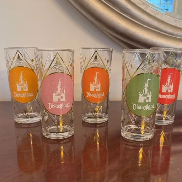 Disneyland Glass Set with Gold Accents – set of five - Picture 1 of 9